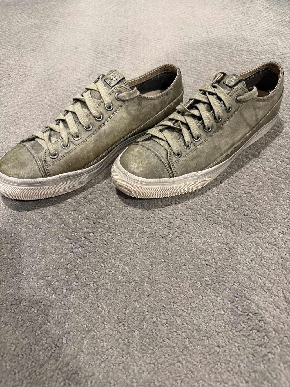 Men's John Varvatos Vulc Laceless Casual Low-Top Sneakers in Olive Green size 11